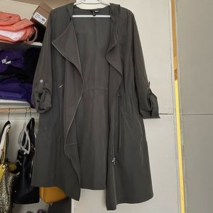 Divided lightweight jacket